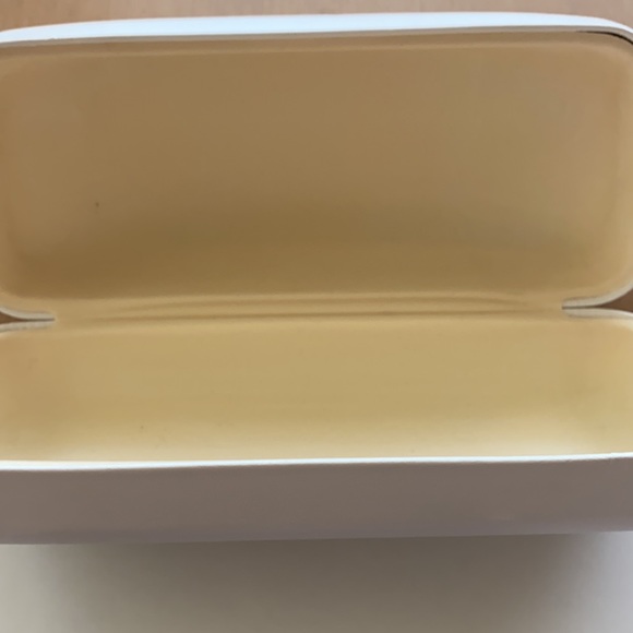 Chloe Oversized Square Sunglasses - Picture 6 of 7